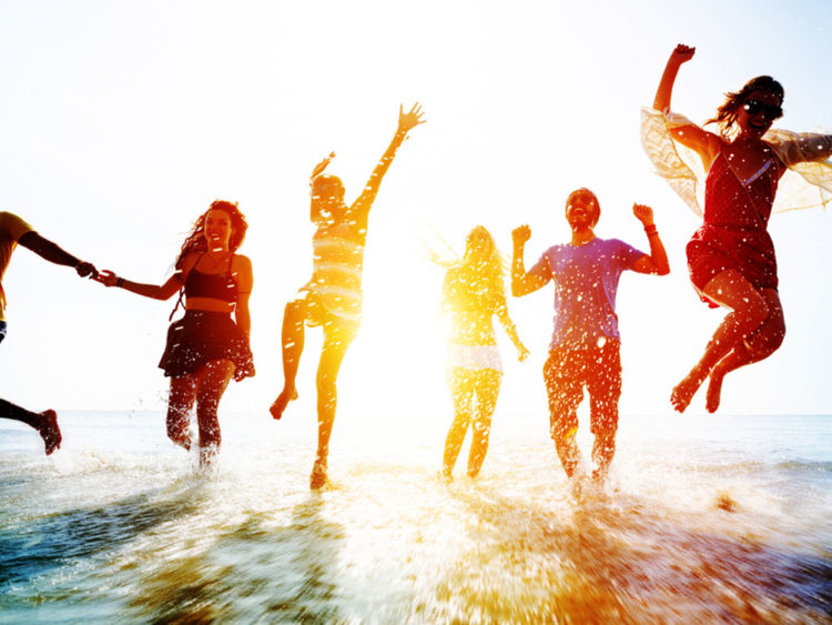 5 Signs Of Genuine Friendship