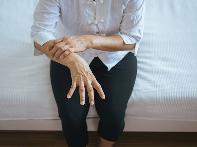 7 Possible Reason You Fell Sudden Weakness/Shakiness