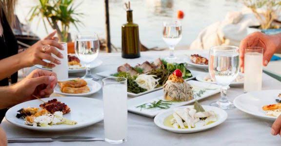 Six Dining Etiquettes You Should Know