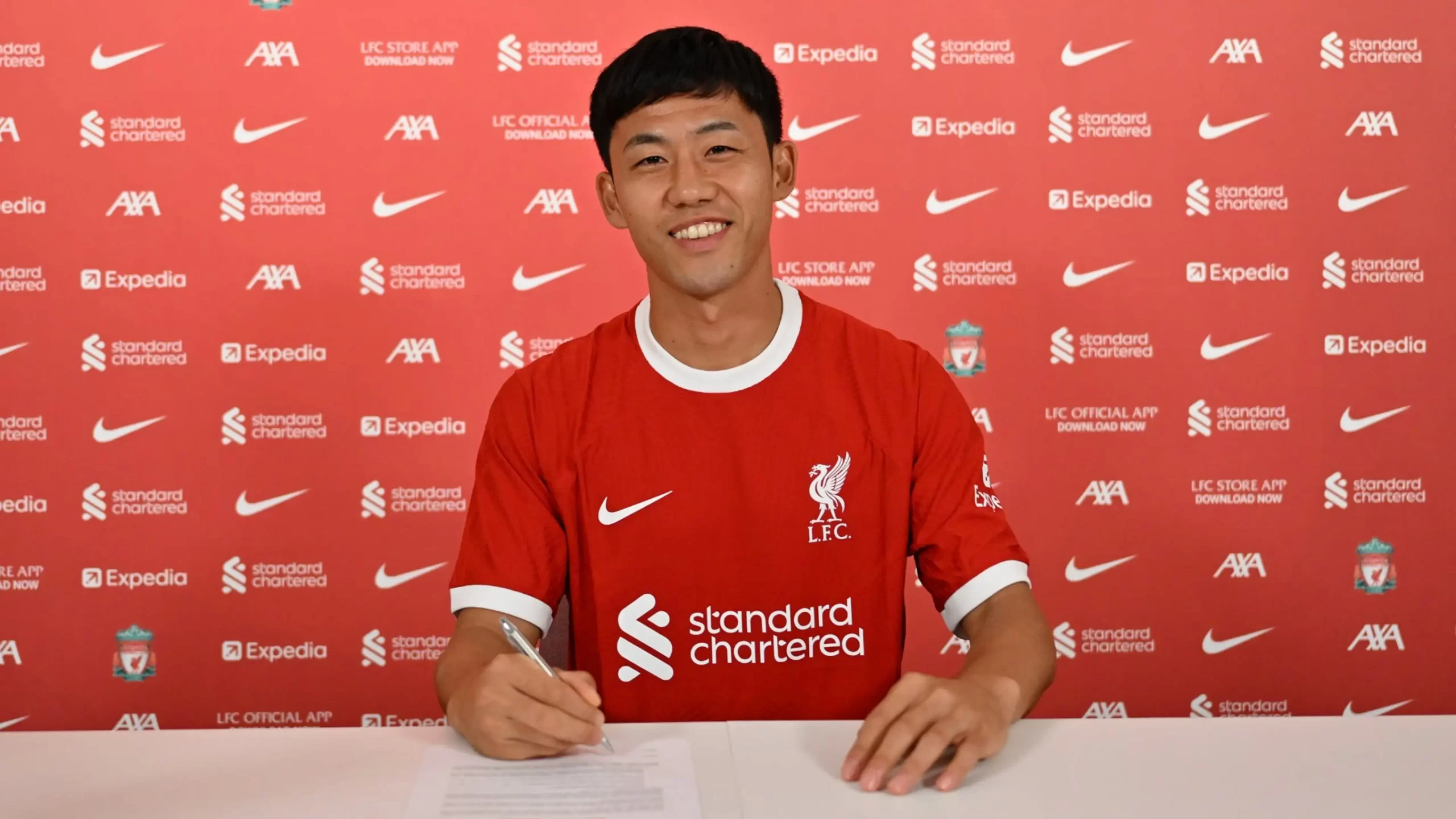 Liverpool Sign Stuttgart Captain Wataru Endo