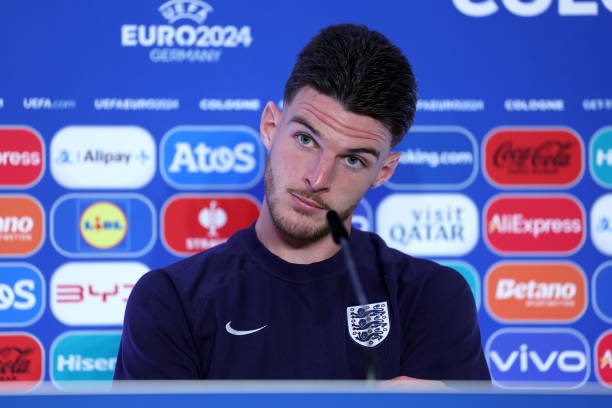 Declan Rice Responds To James McClean’s “Overrated” Comment With Grace