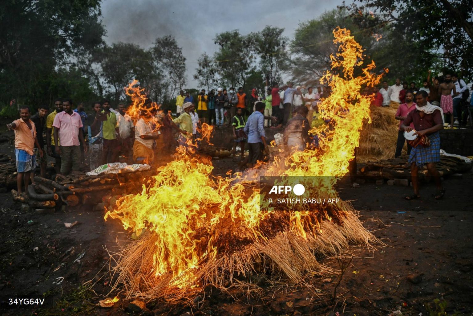 Death Toll from Indian Toxic Alcohol Rises To 53