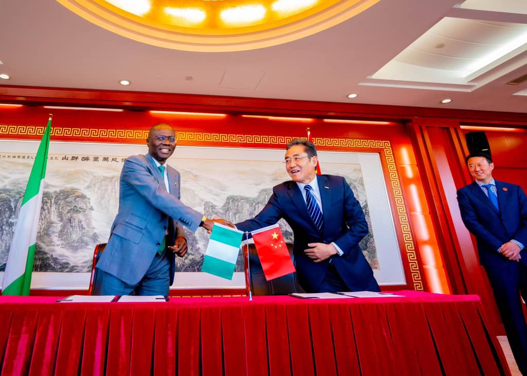 Lagos State Governor Signs MoU With Chinese Firm For Lekki-Epe Link Bridge (Photos)