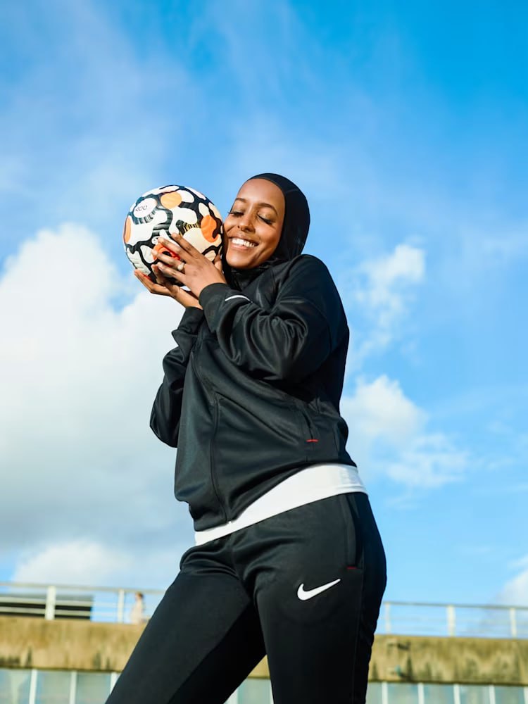 English FA Apologises To Muslim Footballer Over Dress Code Incident