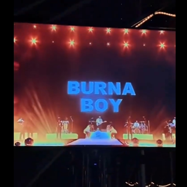Burna Boy Thrills 40,000 Fans At Paris Concert